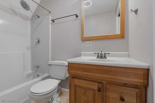 75 Oakridge Drive, Parkersburg, WV 26104