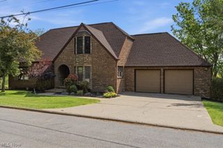 75 Oakridge Drive, Parkersburg, WV 26104