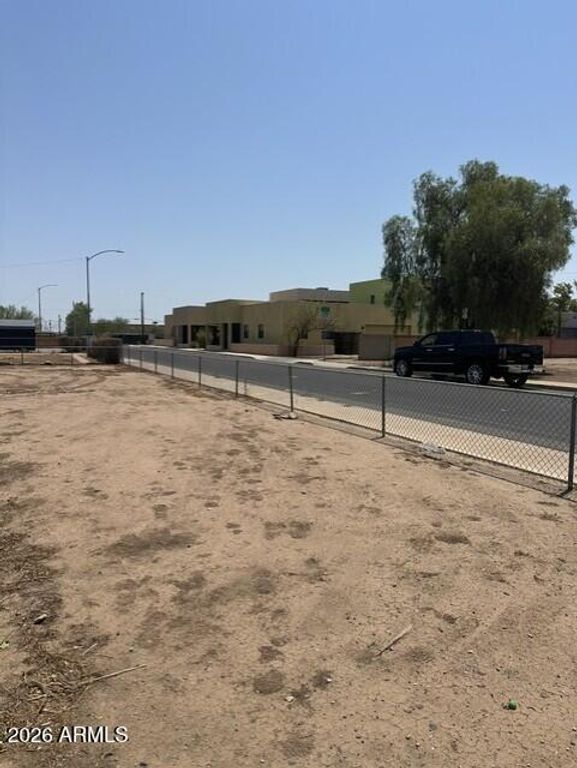 E Drive, Avondale, AZ 85323 — photo 5