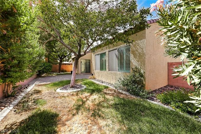 8117 Orchard Glen Avenue, Las Vegas, NV 89131