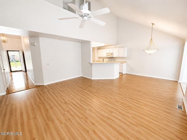 4210 Caravelle Drive, Toledo, OH 43623