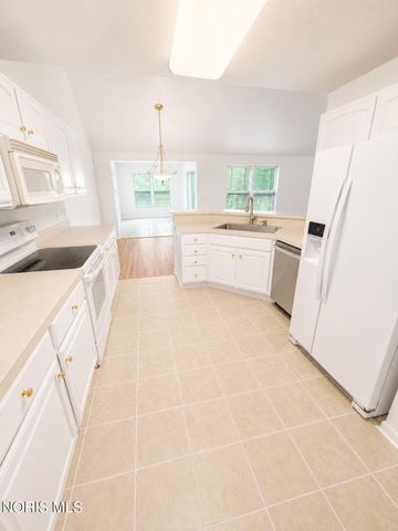 4210 Caravelle Drive, Toledo, OH 43623
