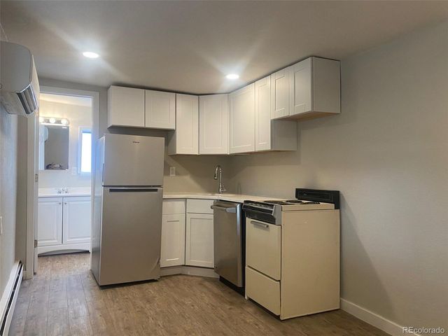 16680 W 11 Ave, Golden, CO 80401