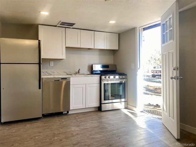 16680 W 11 Ave, Golden, CO 80401