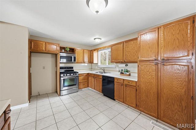 729 Vanderville Drive, Fenton, MO 63026