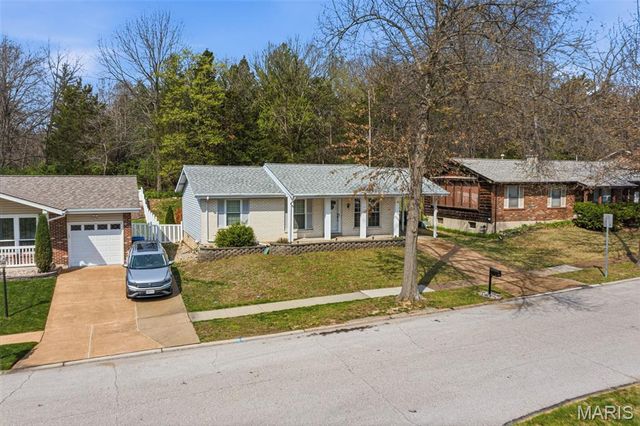 729 Vanderville Drive, Fenton, MO 63026
