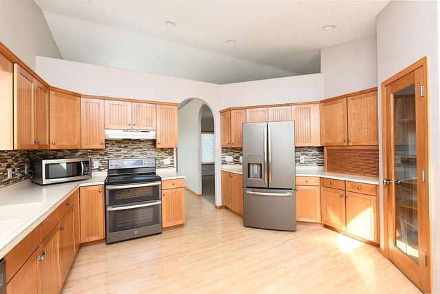 8018 Aquarius Drive, Fargo, ND 58104