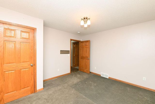 8018 Aquarius Drive, Fargo, ND 58104