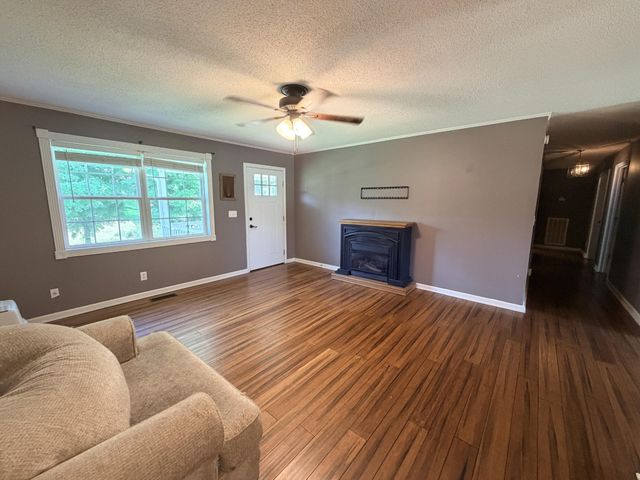 245 County Road 365, Sweetwater, TN 37874