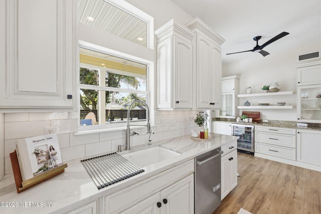 527 FLORIDA Boulevard, Neptune Beach, FL 32266