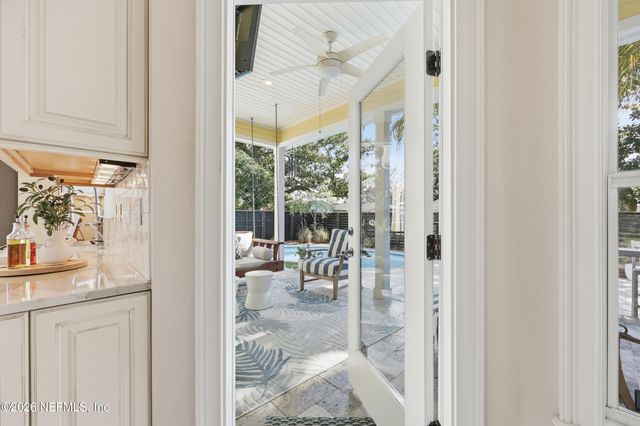 527 FLORIDA Boulevard, Neptune Beach, FL 32266