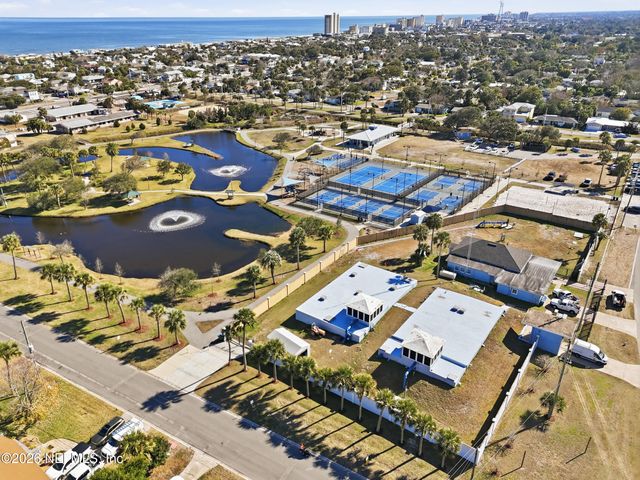 527 FLORIDA Boulevard, Neptune Beach, FL 32266