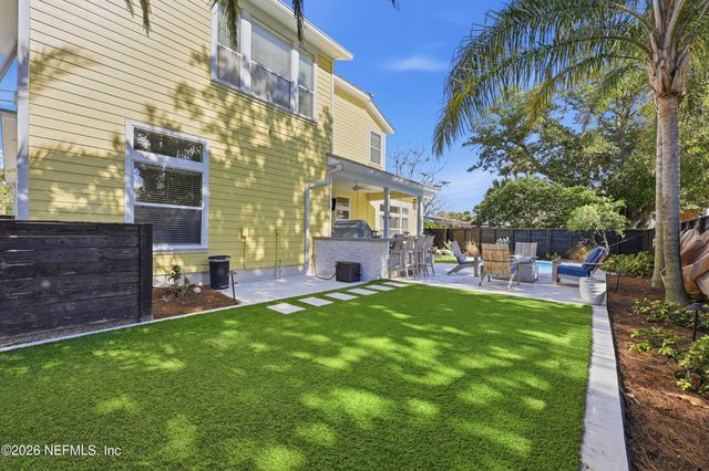 527 FLORIDA Boulevard, Neptune Beach, FL 32266