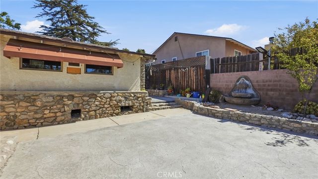 7276 Summitrose Street, Tujunga, CA 91042