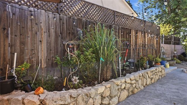 7276 Summitrose Street, Tujunga, CA 91042