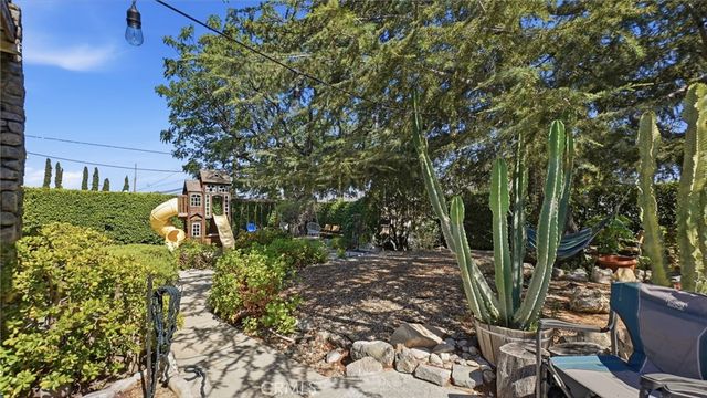 7276 Summitrose Street, Tujunga, CA 91042