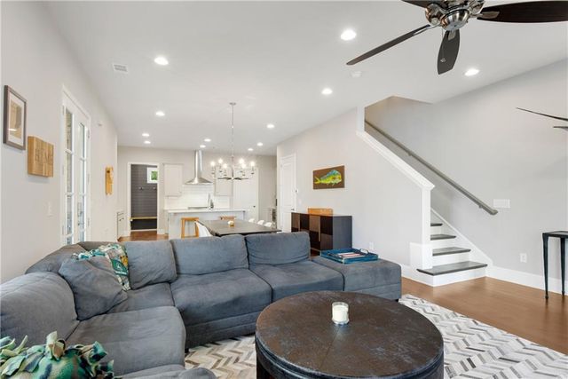 520 Clover Court, Roswell, GA 30075
