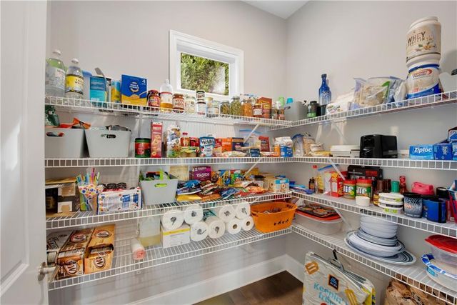 520 Clover Court, Roswell, GA 30075