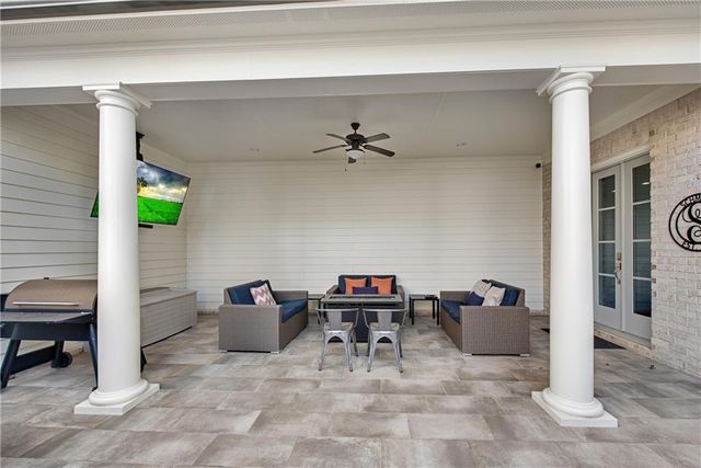 520 Clover Court, Roswell, GA 30075