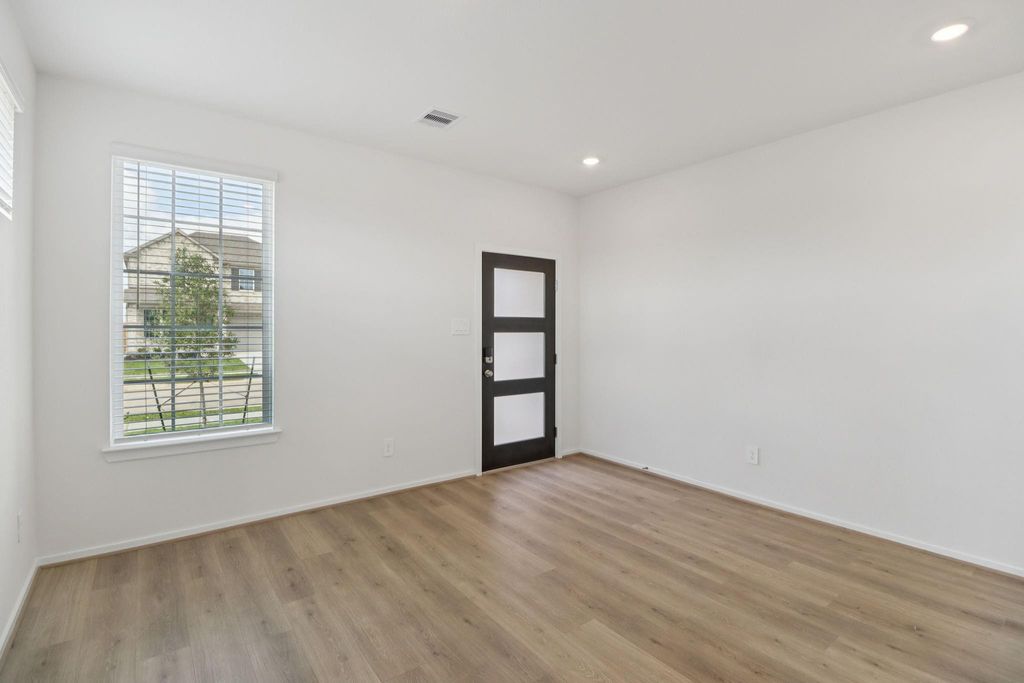 17787 Mill Manor Drive, Montgomery, TX 77316