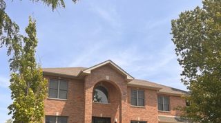 805 S Chatham Avenue, Addison, IL 60101
