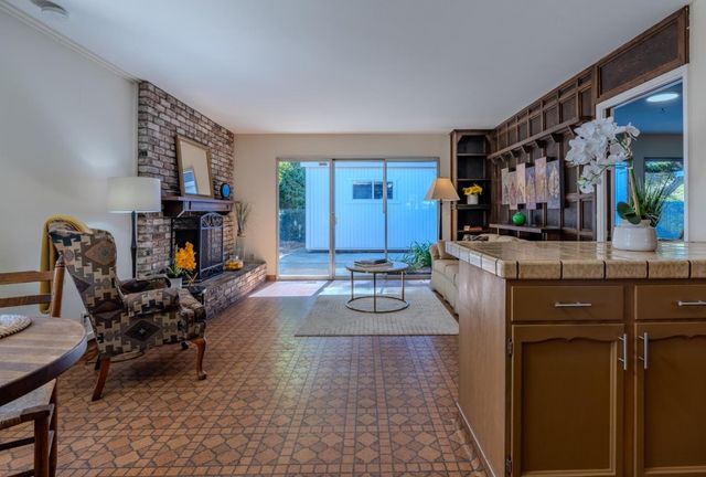 800 Oddstad Boulevard, Pacifica, CA 94044