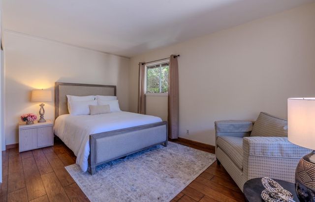 800 Oddstad Boulevard, Pacifica, CA 94044