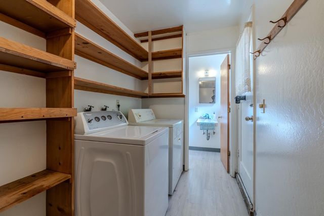 800 Oddstad Boulevard, Pacifica, CA 94044