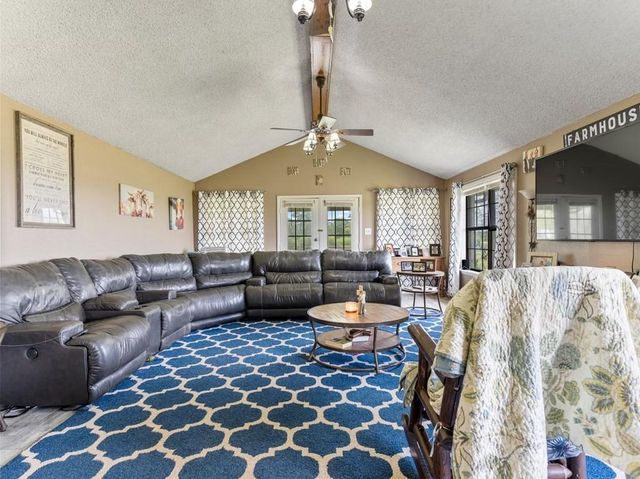 21126 Highway 111, Louise, TX 77455