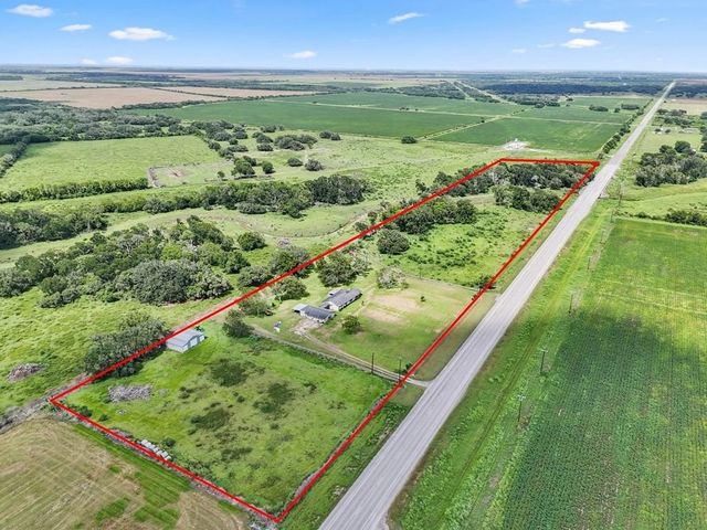 21126 Highway 111, Louise, TX 77455