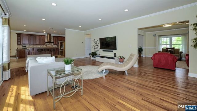 14 Dehart, Wayne, NJ 07470