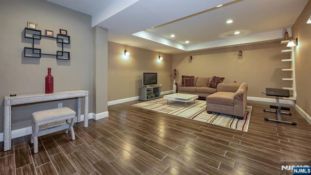 14 Dehart, Wayne, NJ 07470