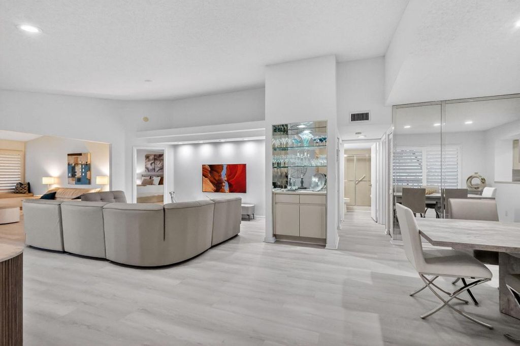 15314 Strathearn Drive 11603, Delray Beach, FL 33446