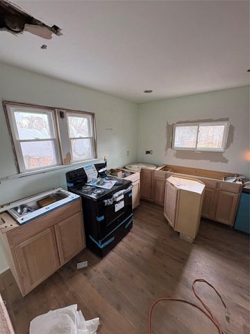 25 Woodcliff Avenue, Poughkeepsie, NY 12603