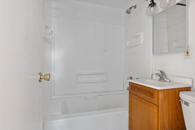 119 Superior Avenue, Machesney Park, IL 61115