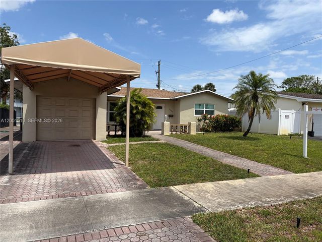 3205 Liberty St, Hollywood, FL 33021