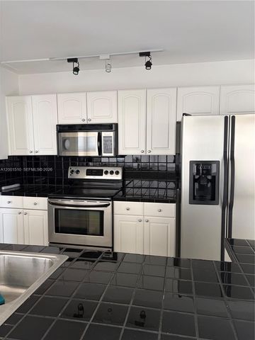 3205 Liberty St, Hollywood, FL 33021