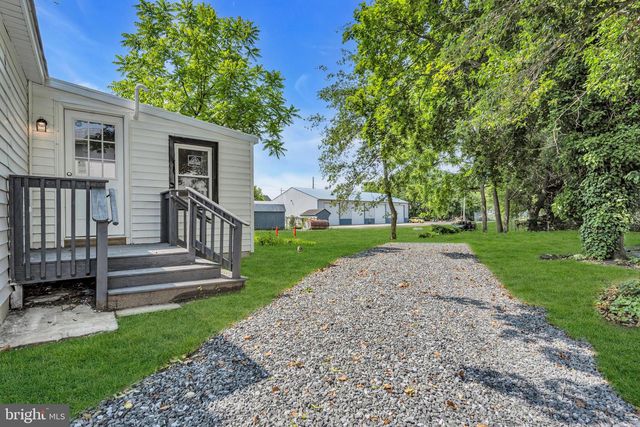 19 E MAIN ST, Salem, NJ 08079