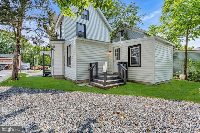 19 E MAIN ST, Salem, NJ 08079