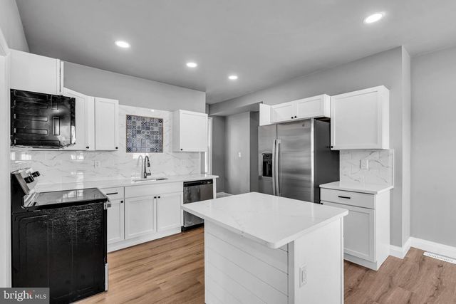 19 E MAIN ST, Salem, NJ 08079