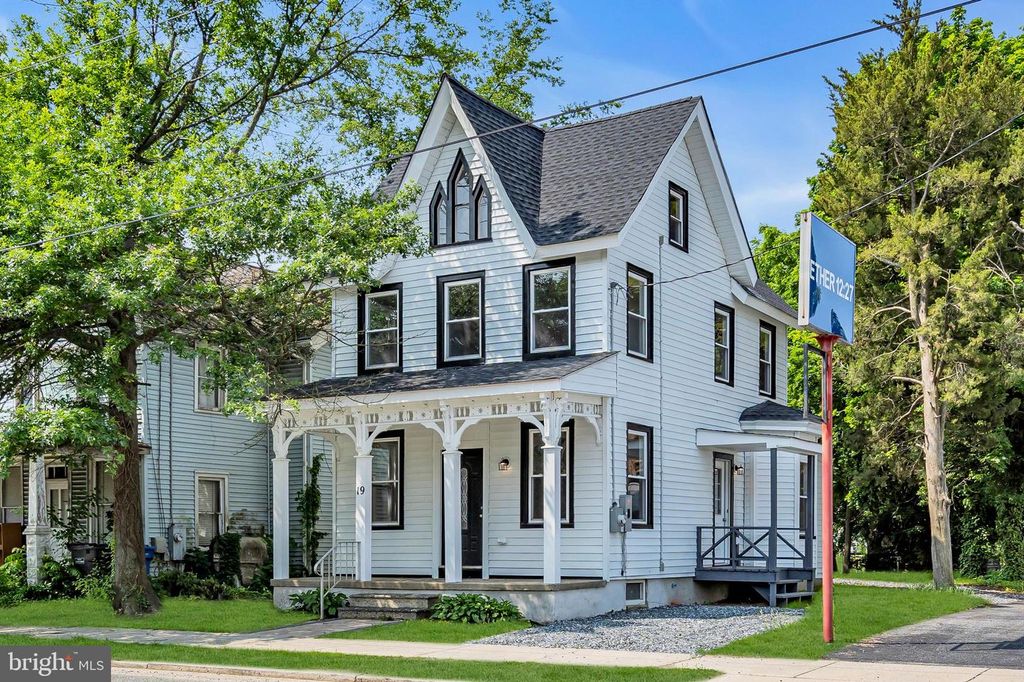 19 E MAIN ST, Salem, NJ 08079