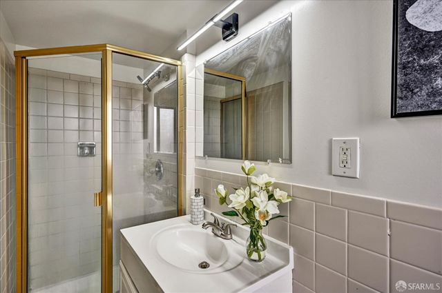 1619 33rd Avenue, San Francisco, CA 94122