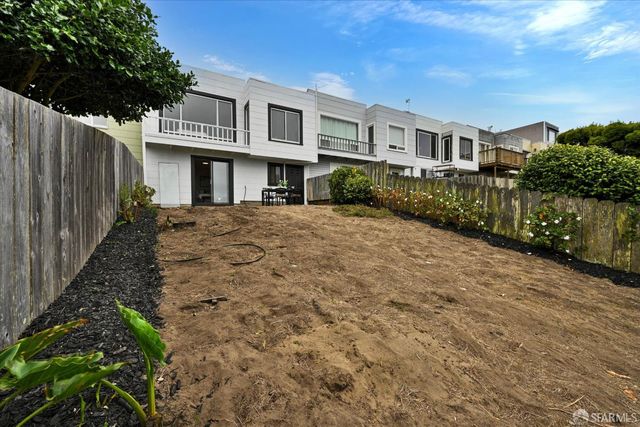 1619 33rd Avenue, San Francisco, CA 94122