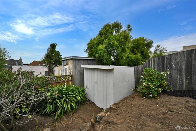 1619 33rd Avenue, San Francisco, CA 94122