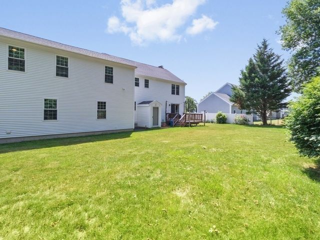 45 Metacomet Avenue, Taunton, MA 02718