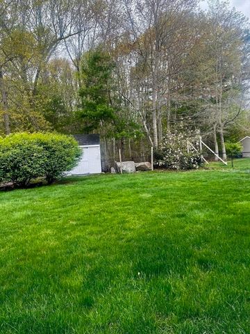 45 Metacomet Avenue, Taunton, MA 02718