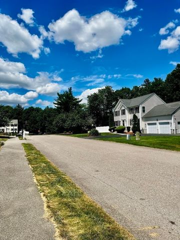45 Metacomet Avenue, Taunton, MA 02718