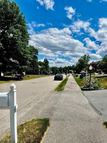 45 Metacomet Avenue, Taunton, MA 02718