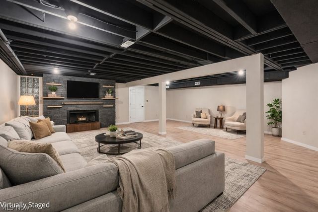 38080 Berkeley Avenue, Moreland Hills, OH 44022