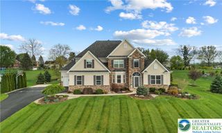 113 Ashview Court, Bushkill Twp, PA 18064